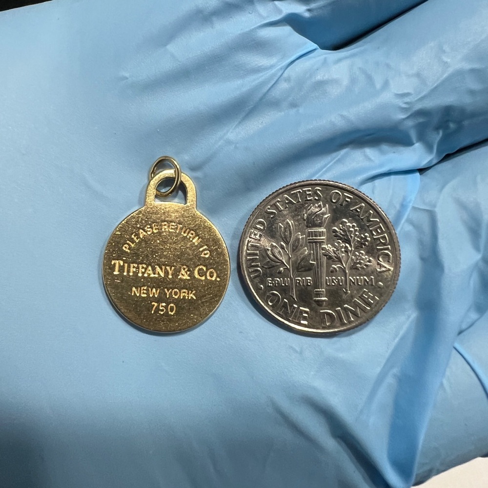 Tiffany & Co. small round charm‎ - Picture 3 of 4